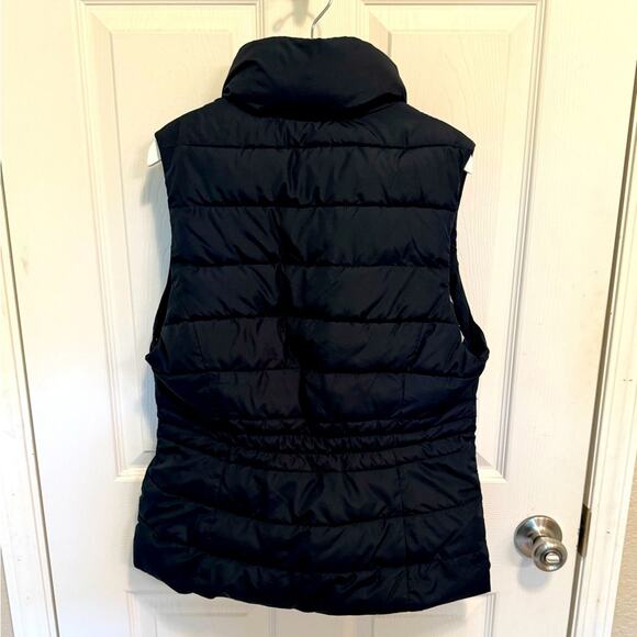 Hollister Silk Vest with Sherpa Lining size M Navy blue - Picture 2 of 5